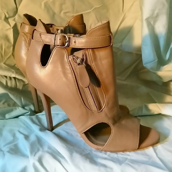 Beautiful Peep Toe Heels NWOB 😍 - Picture 5 of 12